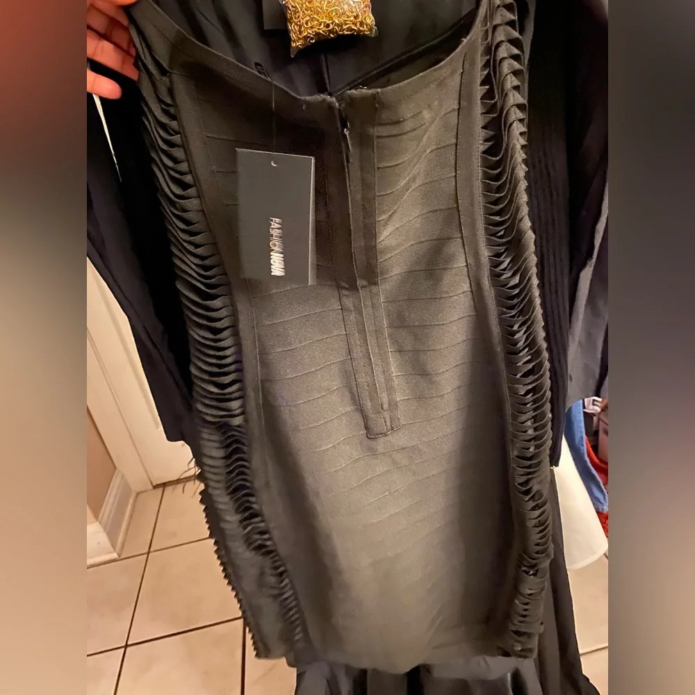 Woman’s sexy body con Snatched fringe look sides Strapless - Picture 3 of 4